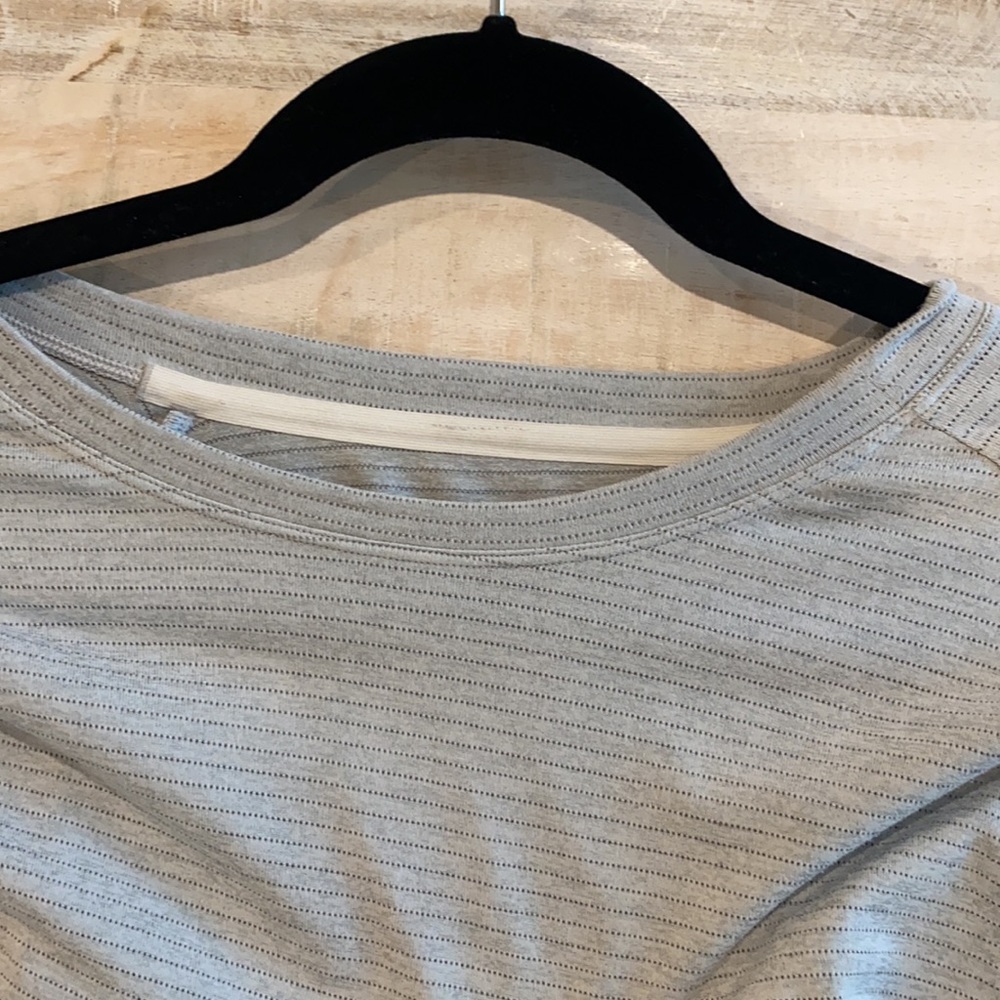 Men lululemon longsleeve XL